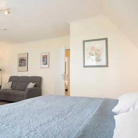 Haus Seepferdchen Am 8 Тиммендорфер-Штранд
